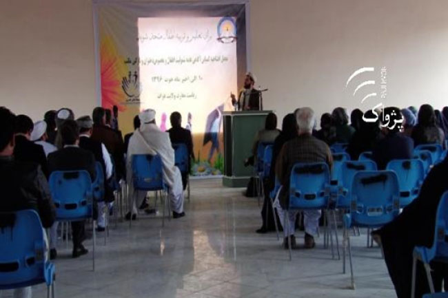 رئیس معارف هرات: ۳۰۰ هزار واجد شرایط مکتب در هرات، از آموزش محروم مانده اند 
